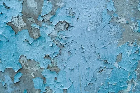why paint peels in Dubai
